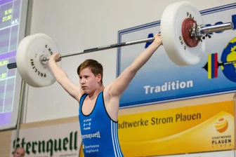 Sächsische Meisterschaft: Vogtland-Gewichtheber holen ganzen Medaillensatz - Nils Lippmann vom AC Atlas Plauen verdiente sich in Eibau zur Sächsischen Meisterschaft Silber.