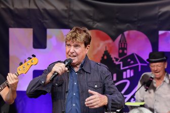 Sächsischer Familientag im Erzgebirge: Frank Schöbel und Eastbeatbrothers treten auf - Frank Schöbel soll auf dem Stollberger Marktplatz für Stimmung sorgen.