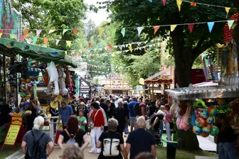 Sächsisches Landesturnfest, 800 Jahre Kaufungen und mehr: Diese Events dürfen Sie in Limbach-Oberfrohna nicht verpassen - Das Stadtparkfest in Limbach-Oberfrohna 2025 war gut besucht.