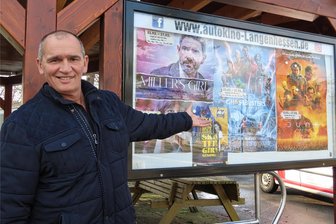 Saisoneröffnung an der Koberbachtalsperre in Werdau: Besondere Angebote und kritische Töne - Andreas Osse hat in seinem Autokino über Ostern auch einige Filme für Familien im Programm. Seit 33 Jahren ist der Crimmitschauer an der Talsperre. Dass mehr Besucher als bisher in das Naherholungsgebiet kommen, ist sein größter Wunsch.