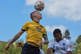 Saisonfinale: VfB Auerbach gewinnt 1:0 gegen SV Babelsberg 03 - 