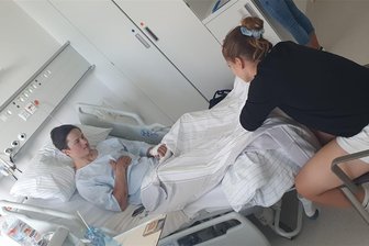 Saisonfinale wird für Venusberger Bahn-Spezialisten zum Drama - Im Krankenhaus erhielt Colin Rudolph bereits tröstenden Besuch.