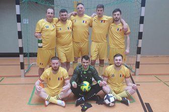 Saisonstart im Erzgebirge: Einstiger Drittligaspieler aus Rumänien sichert sich die Torjägerkrone - Das Team Brünlasberg hat auch das 35. Hallenturnier des ESV 90 Eibenstock gewonnen.
