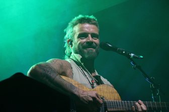 Xavier Rudd: Songwriter und Multi-Instrumentalist im Leipziger Werk 2.
