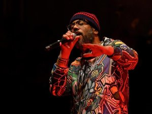 Samy Deluxe rappt in neuem Song gegen Rassismus -  
          Samy Deluxe setzt sich gegen Rassismus ein.