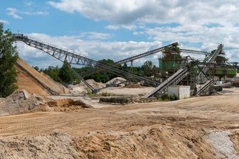 Sand- und Kiesabbau: Lunzenau stimmt gegen Bohrungen - Um das Kieswerk Penig-Elsdorf weiter zu betreiben, sollen neue Lagerstätten erschlossen werden. Dazu sind Bohrungen geplant. 