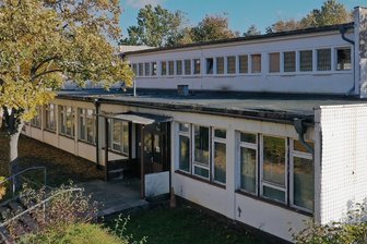 Sandberg-Gymnasium in Wilkau-Haßlau: Bisher kein Plan für alte Turnhalle - Was wird aus der alten Turnhalle am Sandberg-Gymnasium? Bisher gibt es dazu im Landratsamt noch kein Konzept. 