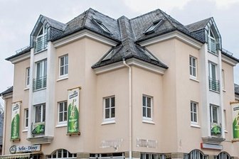 Sandwich-Anbieter: Subway heißt jetzt Klappbemme - Die Subway-Werbung ist an der Klosterstraße verschwunden. Ein Sandwich-Anbieter ist aber weiter präsent.
