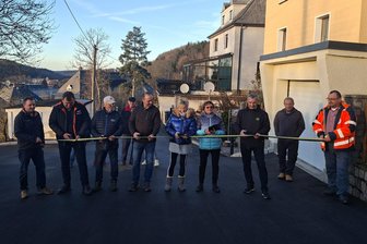 Sanierte Straßen im Oberen Vogtland werden übergeben - Adorf: Der sanierte Julius-Mosen-Weg wurde nach zwei Monate Bauzeit übergeben.