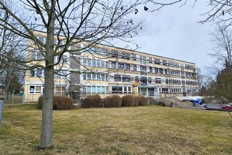 Sanierung der Schule am Windberg in Zwickau: Die ersten sechs Unterrichtsräume können genutzt werden - An der Schule am Windberg laufen Sanierungsarbeiten.