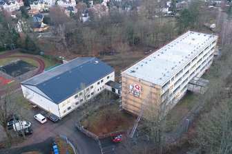 Sanierung des Crimmitschauer Gymnasiums geht weiter: Worauf sich die Schüler danach freuen dürfen - Die Sanierung des Hauses Westberg zieht sich noch einige Jahre hin. Wie Schulleiterin Katrin Penzel sagt, stehen noch die Erneuerung der Heizungsanlage und die Renovierung der Zimmer an.