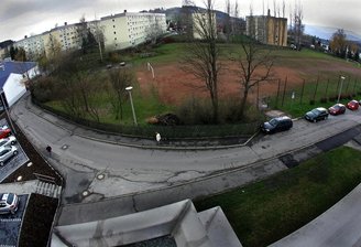Sportplatz-Zufahrt