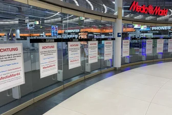 Saturn wird zu Media-Markt: Filiale in der Galerie Roter Turm vorübergehend geschlossen - Das neue Logo ist schon dran, innen wird aber noch umgebaut.