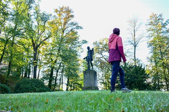 Saubermachen im Schlosspark Wolkenburg: Förderverein lockt mit besonderem Angebot - Am 19. Oktober soll der Schlosspark in Wolkenburg-Kaufungen hergerichtet werden.
