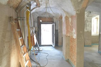 Saydas Rathaus schließt, um neu zu öffnen - Die Rohbau-Zeit ist vorbei: Jetzt bekommt das Rathaus Sayda gerade neue Fußböden.