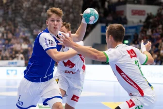 SC DHfK Leipzig hat Zweitliga-Team mit Schroven komplett - Finn Schroven (l) wechselt zum SC DHfK Leipzig. (Archivbild)