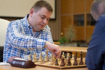 Schach-Oberliga: SK König Plauen mit Kraftakt zum Klassenerhalt - Remis nach 122 Zügen: Michael Kuraszkiewicz holte ganz am Schluss den noch fehlenden halben Punkt zum Klassenerhalt.