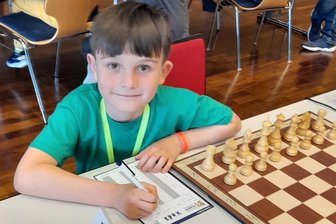 Schachbrett statt Uno-Karten: Wie es ein Talent aus Glauchau bis zur Deutschen Jugendmeisterschaft geschafft hat - Markus Weller konnte bei der Deutschen Jugendmeisterschaft im Schach drei Spiele für sich entscheiden.