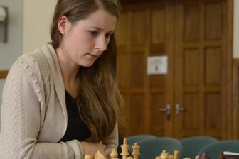 Schachmiezen vor zwei hohen Hürden - Melanie Lubbe fehlte bei den Rodewischer Schachmiezen in der Marathon-Saison 2019/21 nur einmal. Sechs Punkte holte sie in zehn Bundesligapartien und belegte vor wenigen Tagen mit der deutschen Nationalmannschaft den fünften Platz bei der Mannschafts-Europameisterschaft.