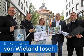 Schade! Die Landesgartenschau kommt nicht nach Freiberg - Die Freiberger Delegation gab im Oktober ihre Bewerbung um die Landesgartenschau an Jörg Müller von Berneck (2. v. r.).