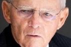 Schäuble diskutiert mit Schülern - 