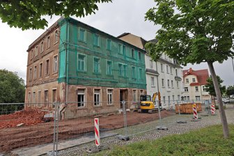Schandfleck am Kreisverkehr in Hohenstein-Ernstthal verschwindet -