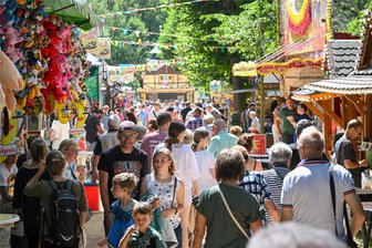 Schankwagen auf dem Limbacher Stadtparkfest aufgebrochen - Vom 12. bis 21. Juli laden rund 40 Schausteller im Stadtpark von Limbach-Oberfrohna zum Feiern ein.