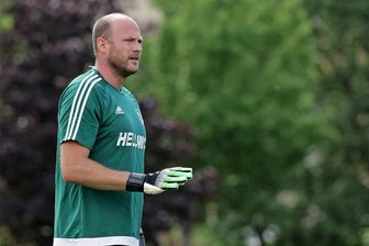 "Scharf in der Birne bleiben" - Keeper des VfB Empor Glauchau wird in Tommi Schmitts Podcast "Copa TS" zitiert - Als erfahrener Keeper strahlt Stefan Schmidt meist Ruhe aus. Bei Bedarf kann er sein Team aber auch anheizen. 