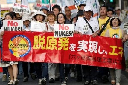 Schattenland Fukushima: Entwurzelt nach der Katastrophe - Gegen die Pläne der Regierung, wieder zur Atomkraft zurückzukehren, gab es in diesem Jahr zahlreiche Proteste.