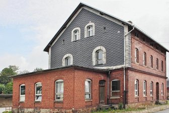 Schau im Alten Bahnhof Eppendorf bis zum 18. November - Der alte Bahnhof Eppendorf.