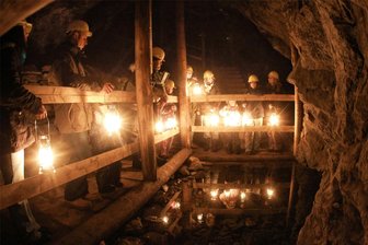 Schaubergwerk Waschleithe: Führungen mit Geleucht - Nur mit Petroleumlaternen, dem sogenannten Geleucht, können Gäste die Sonderführungen erleben.