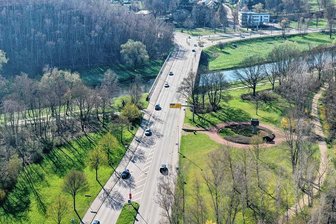 Schedewitzer Brücke in Zwickaus Süden wird gesperrt - was machen die Pendler? - Die Schedewitzer Brücke ist ab Mai für zwei Monate nur stadtauswärts befahrbar. 