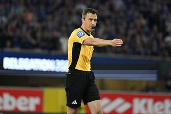 Schiedsrichter Zwayer kommt zu WM-Debüt bei US-Spiel - Felix Zwayer kommt bei der WM zu seinem Debüt. (Archivbild)