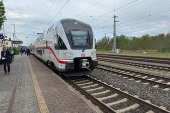 Schienenersatzverkehr für Linie RB 45 von Chemnitz nach Elsterwerda - Waldheim betroffen - Auf der Bahnstrecke zwischen Chemnitz und Elsterwerda gibt es Schienenersatzverkehr.