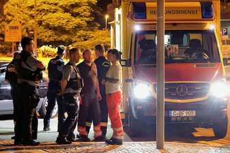 Schlägerei an Chemnitzer Brückenstraße mündet in Treppensturz - Einsatz für Rettungskräfte und Polizei am Mittwochabend an der Brückenstraße. Es gab einen Verletzten.