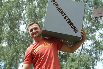 Schlägerei bei Pigmentstörung in Geringswalde: Veranstalter rechnet mit Täter ab - Christoph Thiele ärgert sich über den Schläger und kritisiert derlei Verhalten hart.