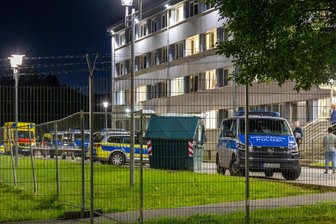 Schlägerei in Erstaufnahme für Flüchtlinge im Erzgebirge - In einer Erstaufnahme für Flüchtlinge in Schneeberg kam es zu einer Schlägerei.