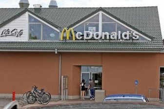 Schlägerei vor McDonald's: Vernehmungen laufen - 