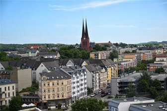 Schlägerei vor Shisha-Bar auf dem Sonnenberg: Drei Männer in Chemnitz leicht verletzt - Im Chemnitzer Stadtteil Sonnenberg kam es am zu einer Schlägerei.