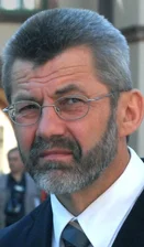Schlagabtausch bei Geldvergabe erwartet - 
              <p class="artikelinhalt">Bernd Pohlers ist Vorsitzender des Koordinierungskreises.</p>
            