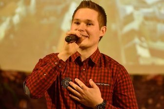 Schlagersänger: Geheimnis um neue RTL-Show - Markus Hoffmann (27) lädt am morgigen Freitag zu "Frühlingsgefühlen des Schlagers" in das Oelsnitzer Freibad Elstergarten ein.