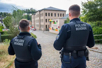 „Schlagzeilen wie zum Auer Postplatz möchte ich vermeiden“ - Was Stollberg für mehr Sicherheit tun will - Die Stadt Stollberg will unter anderem mit Kontrollen Problemen in der Innenstadt Einhalt gebieten. Teils hat die Prävention schon gefruchtet.