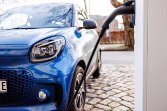 Schleppende Antriebswende in Sachsen: Auf 96 Benziner kommt ein E-Auto -