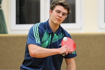 Schlettauer feiern Herbstmeisterschaft - Die Nummer 1 der TSG Sehma: Max Knappe. Sowohl im Einzel als auch im Doppel hat er öfter gewonnen als verloren.