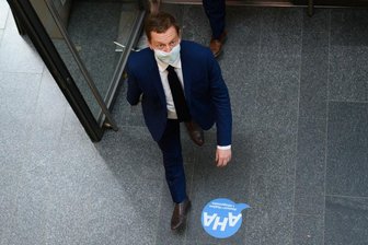 Schließen die Schulen im Erzgebirgskreis? Bürgermeister debattieren mit Kretschmer -