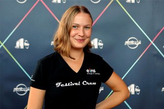 „Schlingel“: Was eine 19-Jährige als Gästebetreuerin während des Filmfestivals erlebte - Cadence Rabionek war jahrelang in der Kinder-Jury und dieses Mal als Gästebetreuerin beim „Schlingel“ mit dabei.