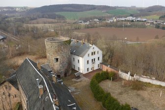 Schloss Wiesenburg wird vermessen: Warum das für die Rettung wichtig ist - Blick über Schloss Wiesenburg in Richtung Norden.