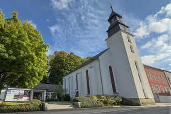 Schluss für Konzerte, Hochzeiten und Kunst? Veranstaltungsort in Auerbach steht vor dem Aus - Die Göltzschtalgalerie Nicolaikirche in Auerbach wird künftig nicht mehr von der kreiseigenen Vogtland Kultur GmbH betrieben. Offen ist derzeit, ob und wie es weitergeht.