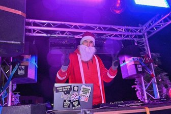 Schluss mit Party: Behörden bremsen Wilden Waldo in Reichenbach aus - Waldos Wilder Weihnachtsexpress war in den vergangenen zwei Wochen in und um Reichenbach unterwegs. Nun droht das Aus.