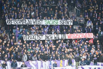 Schmähplakat gegen Kretschmer bei Aue-Heimspiel: Jetzt reagiert der FCE - 